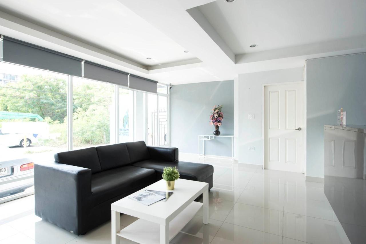 Nw Apartment Lasalle 59 Bangkok Luaran gambar